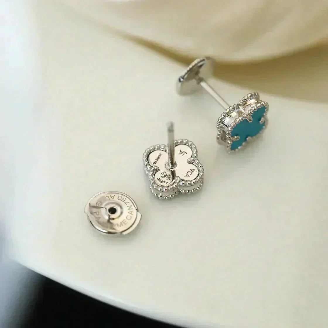 [⭐Veyra]CLOVER MINI 9.5MM ONYX STUD EARRINGS SILVER