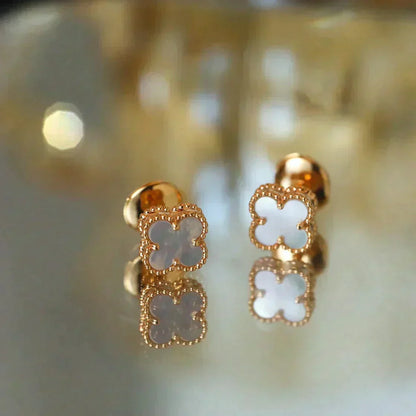 [⭐Veyra]CLOVER MINI 9.5MM WHITE MOP EARRINGS