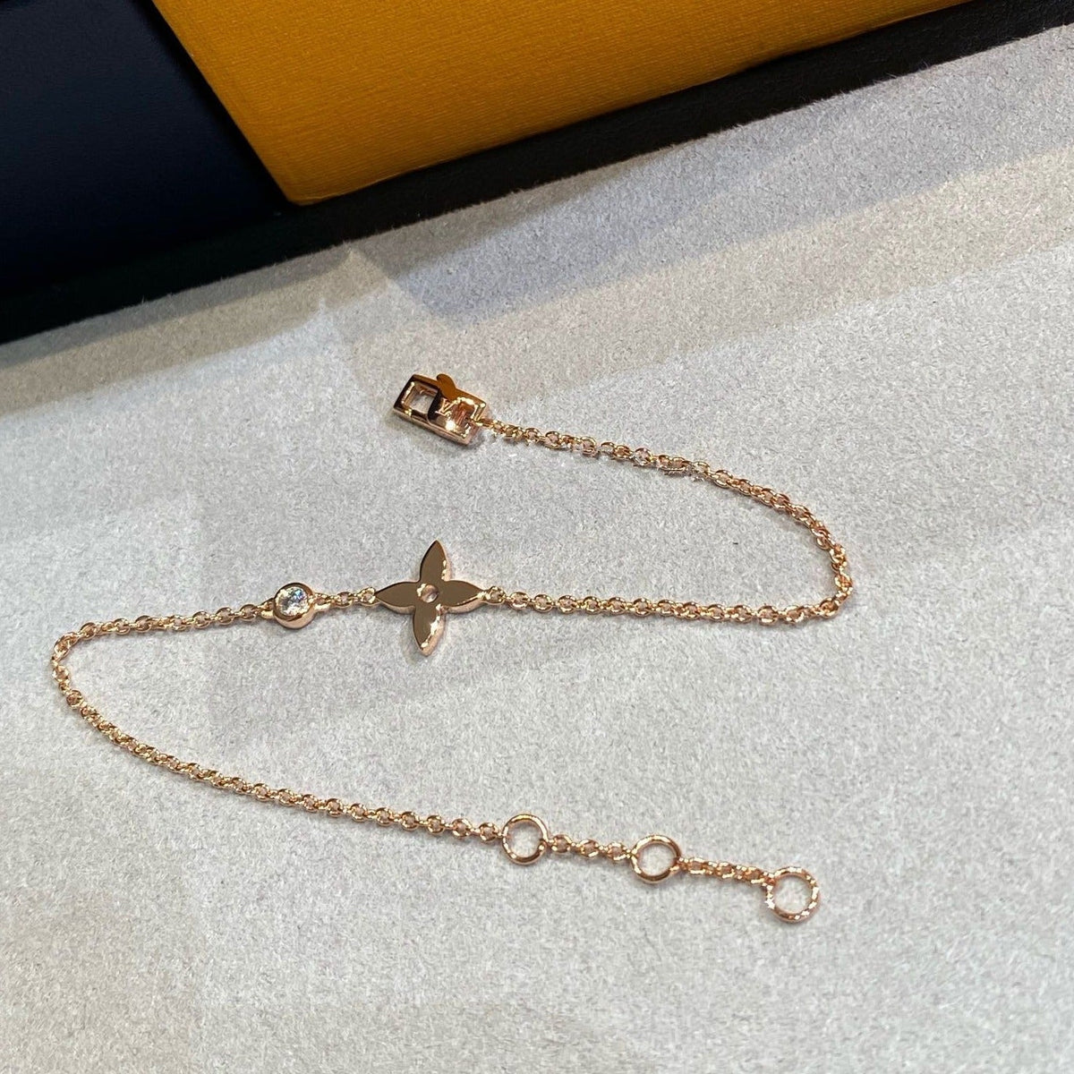[⭐Veyra]STAR DIAMOND PINK GOLD BRACELET