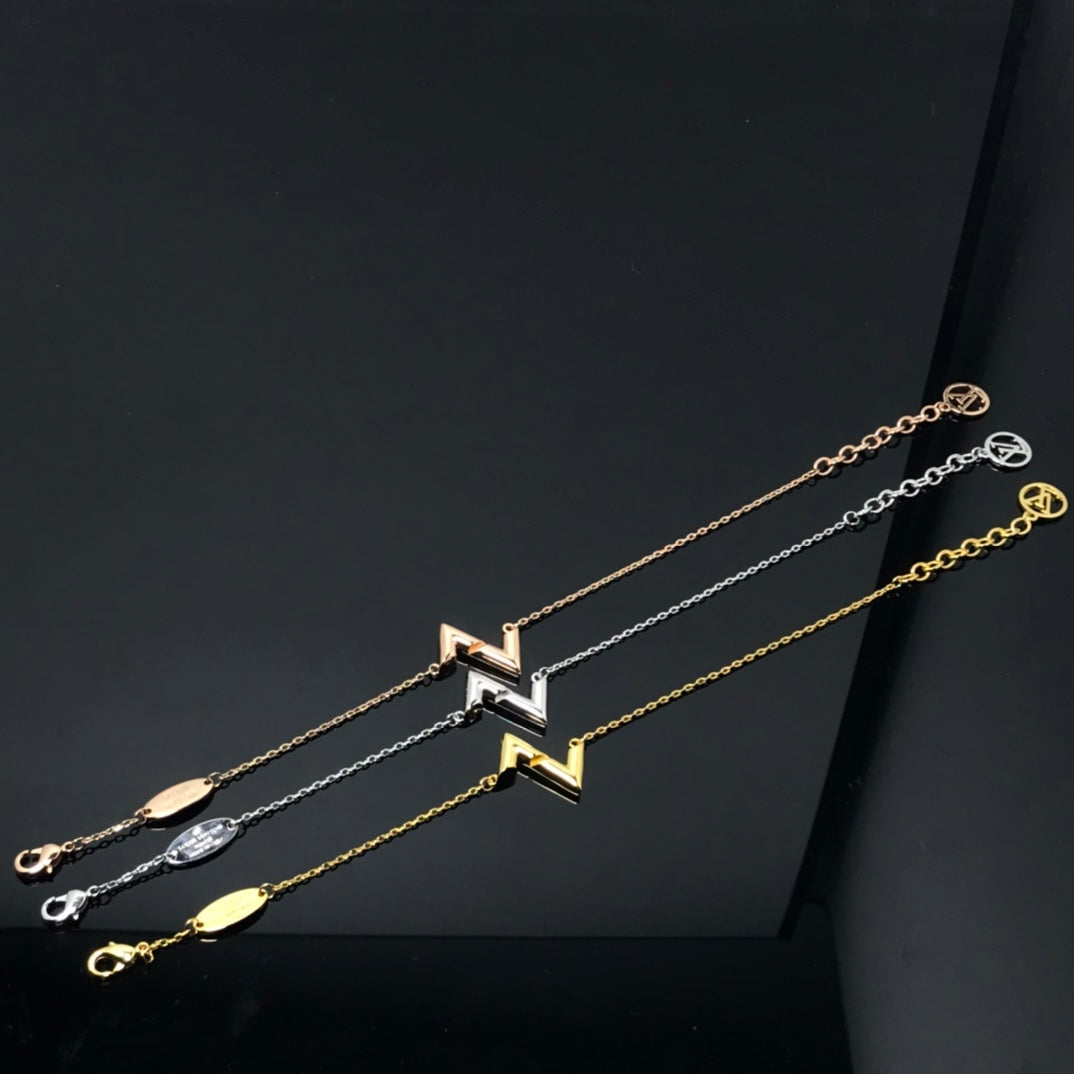[⭐Veyra]VOLT LV LOGO BRACELET