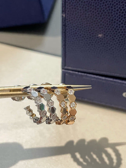 [⭐Veyra]Hollow Design Four-Leaf Clover Flower Shape Ring