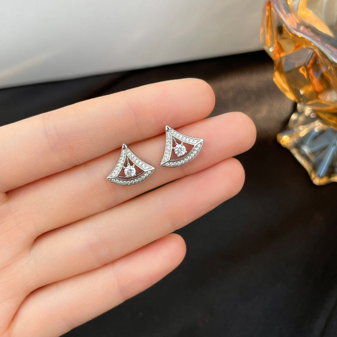 [⭐Veyra]DREAM MINI DIAMOND STUD EARRINGS