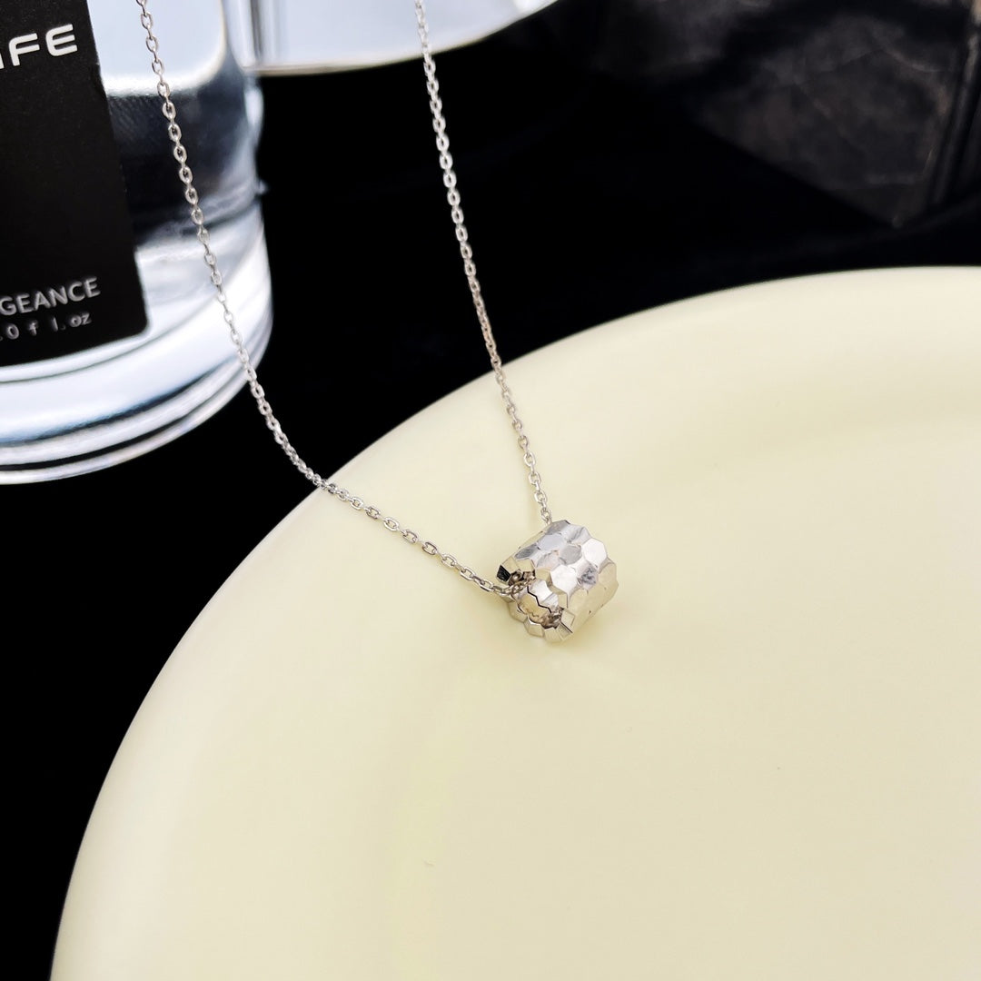 [⭐Veyra]BEE MINI PEDANT DIAMOND NECKLACE