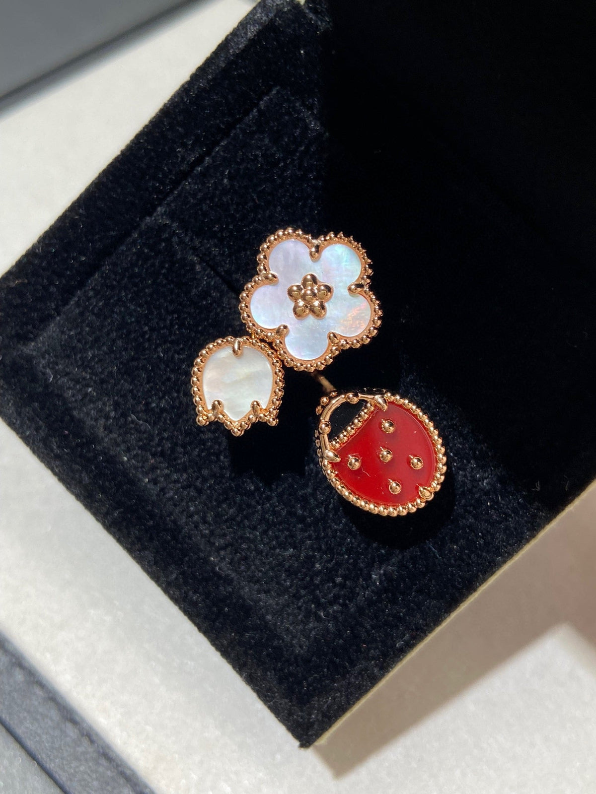 [⭐Veyra]LUCKY 3 MOTIF ROSE GOLD RING
