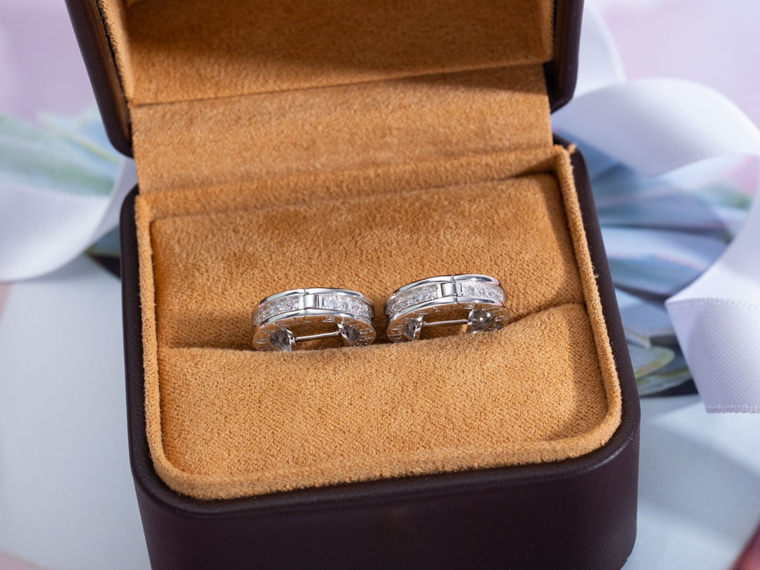[⭐Veyra]ZERO 1 MINI SILVER DIAMOND EARRINGS