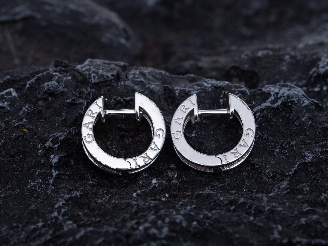 [⭐Veyra]ZERO 1 MINI SILVER DIAMOND EARRINGS