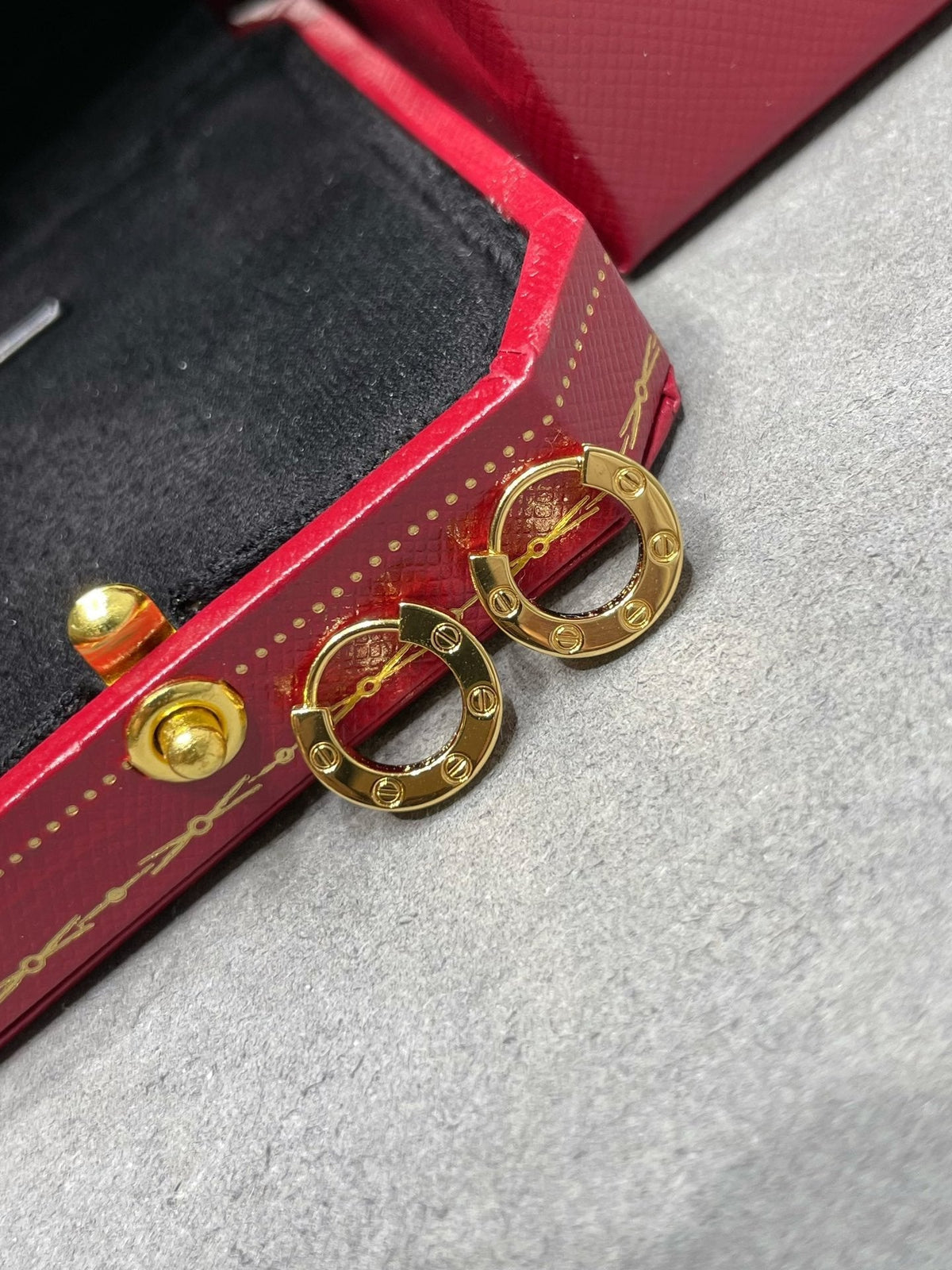 [⭐Veyra]LOVE MINI EARRINGS