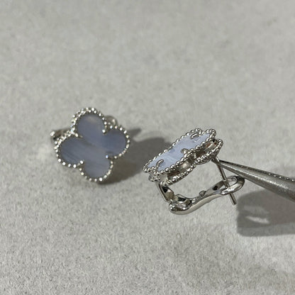 [⭐Veyra]CLOVER CHALCEDONY SILVER STUD EARRINGS