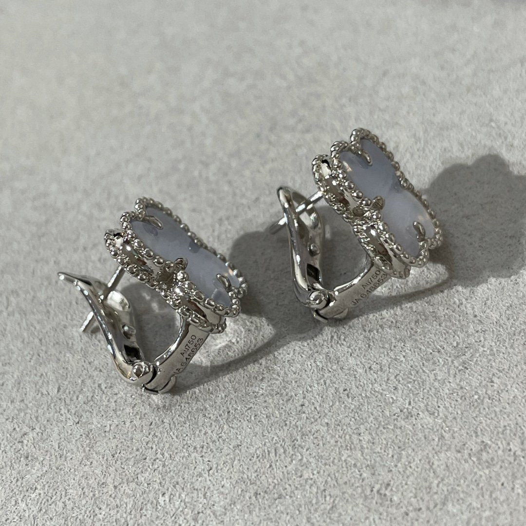 [⭐Veyra]CLOVER CHALCEDONY SILVER STUD EARRINGS