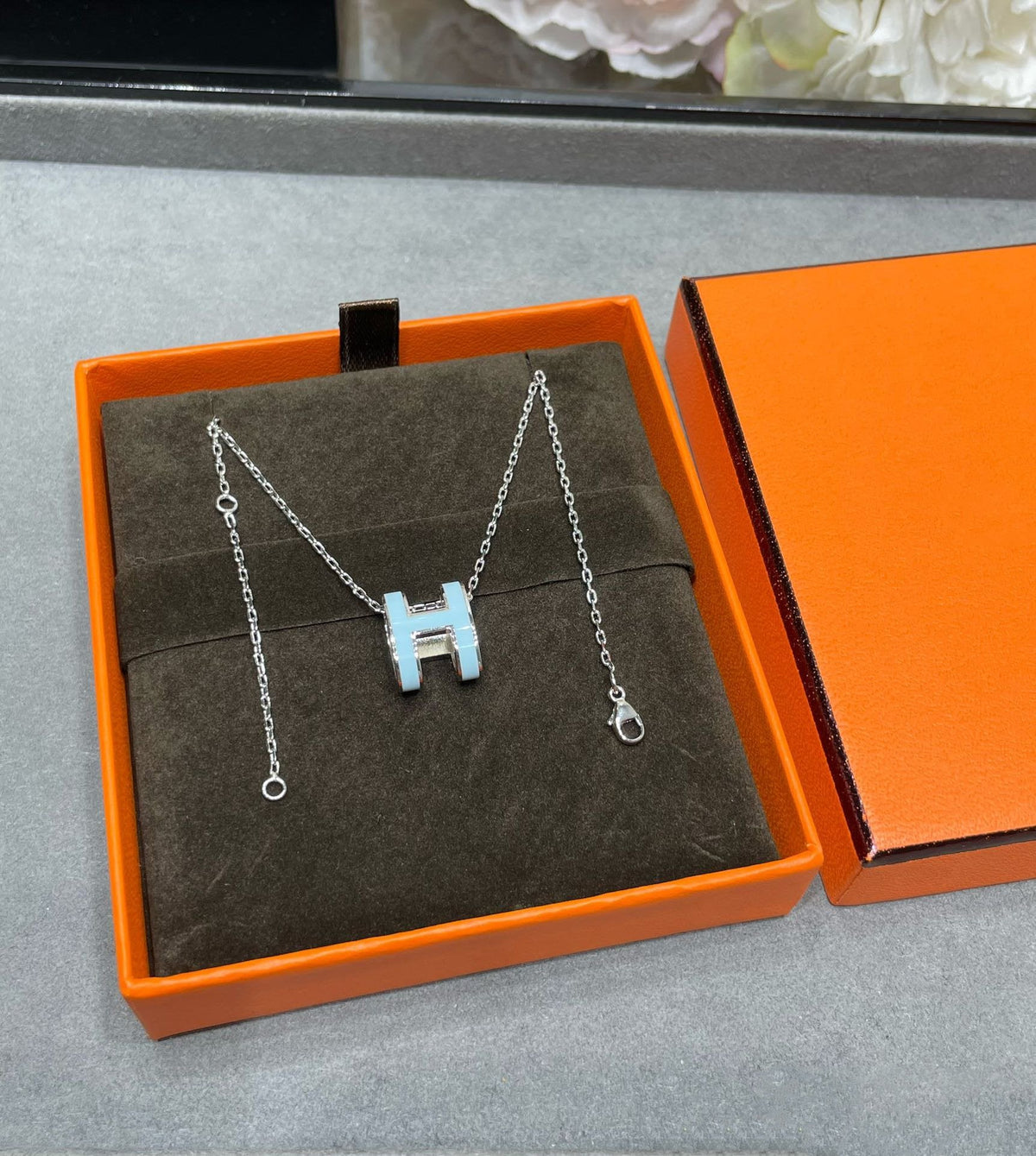 [⭐Veyra]POP H SKY BLUE NECKLACE
