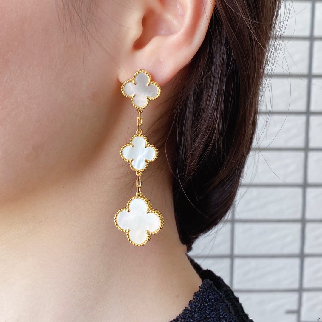 [⭐Veyra]CLOVER MOP 3 MOTIFS GOLD EARRINGS