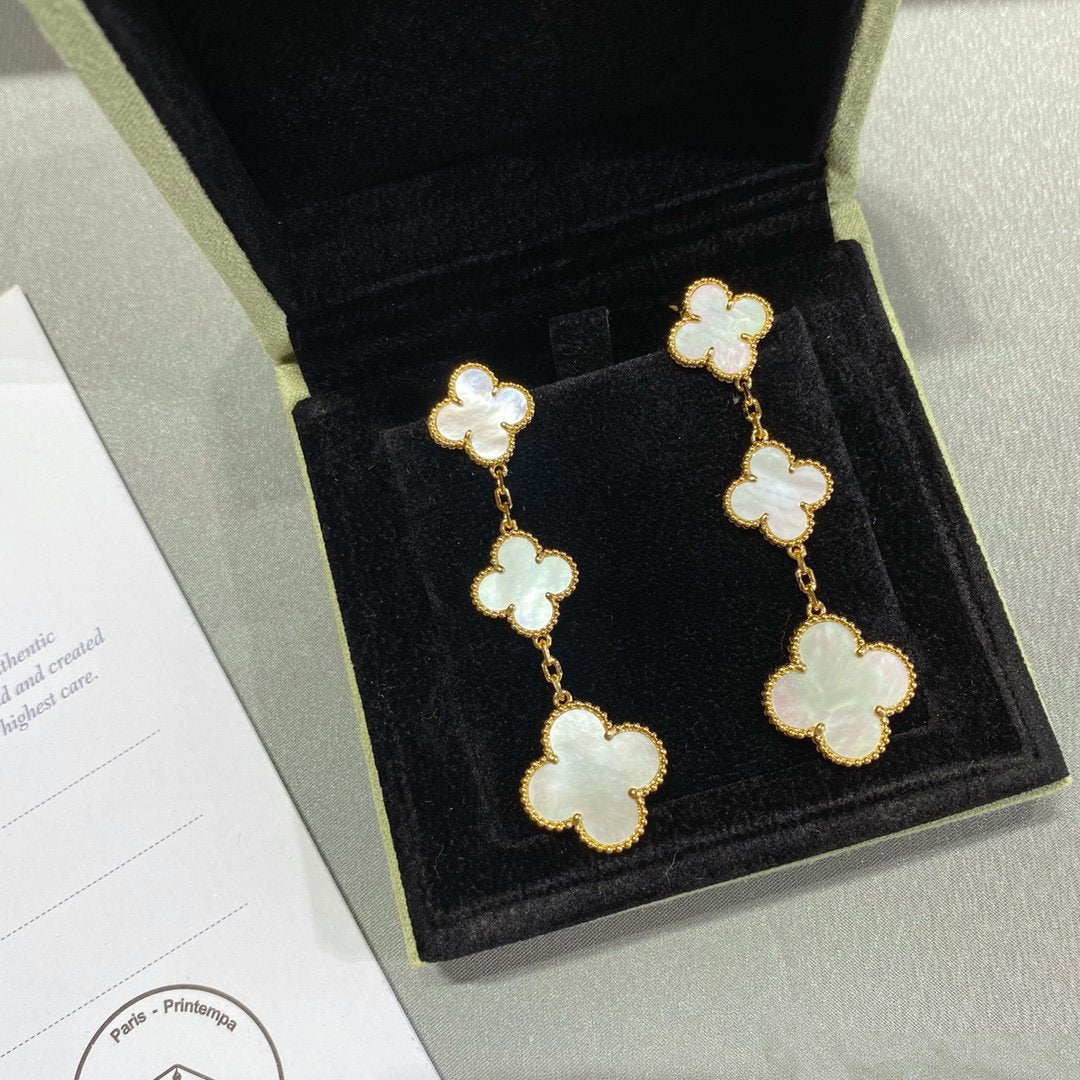 [⭐Veyra]CLOVER MOP 3 MOTIFS GOLD EARRINGS
