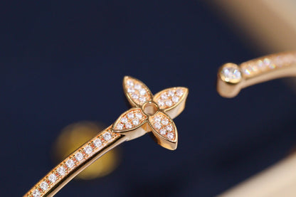 [⭐Veyra]IDYLLE PINK GOLD OPEN BRACELET DIAMOND PAVED