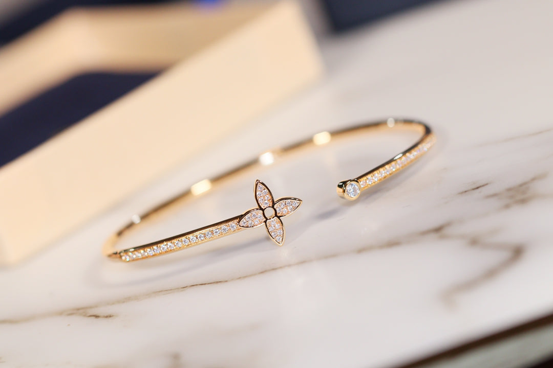 [⭐Veyra]IDYLLE GOLD OPEN BRACELET DIAMOND PAVED