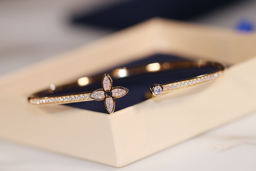 [⭐Veyra]IDYLLE GOLD OPEN BRACELET DIAMOND PAVED