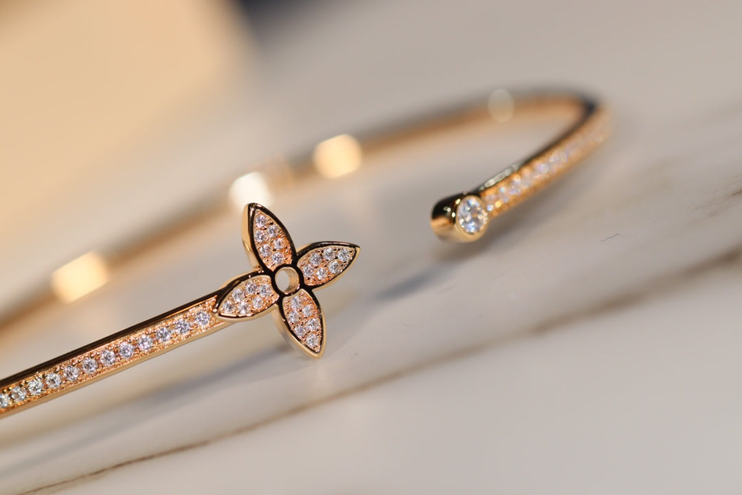 [⭐Veyra]IDYLLE GOLD OPEN BRACELET DIAMOND PAVED