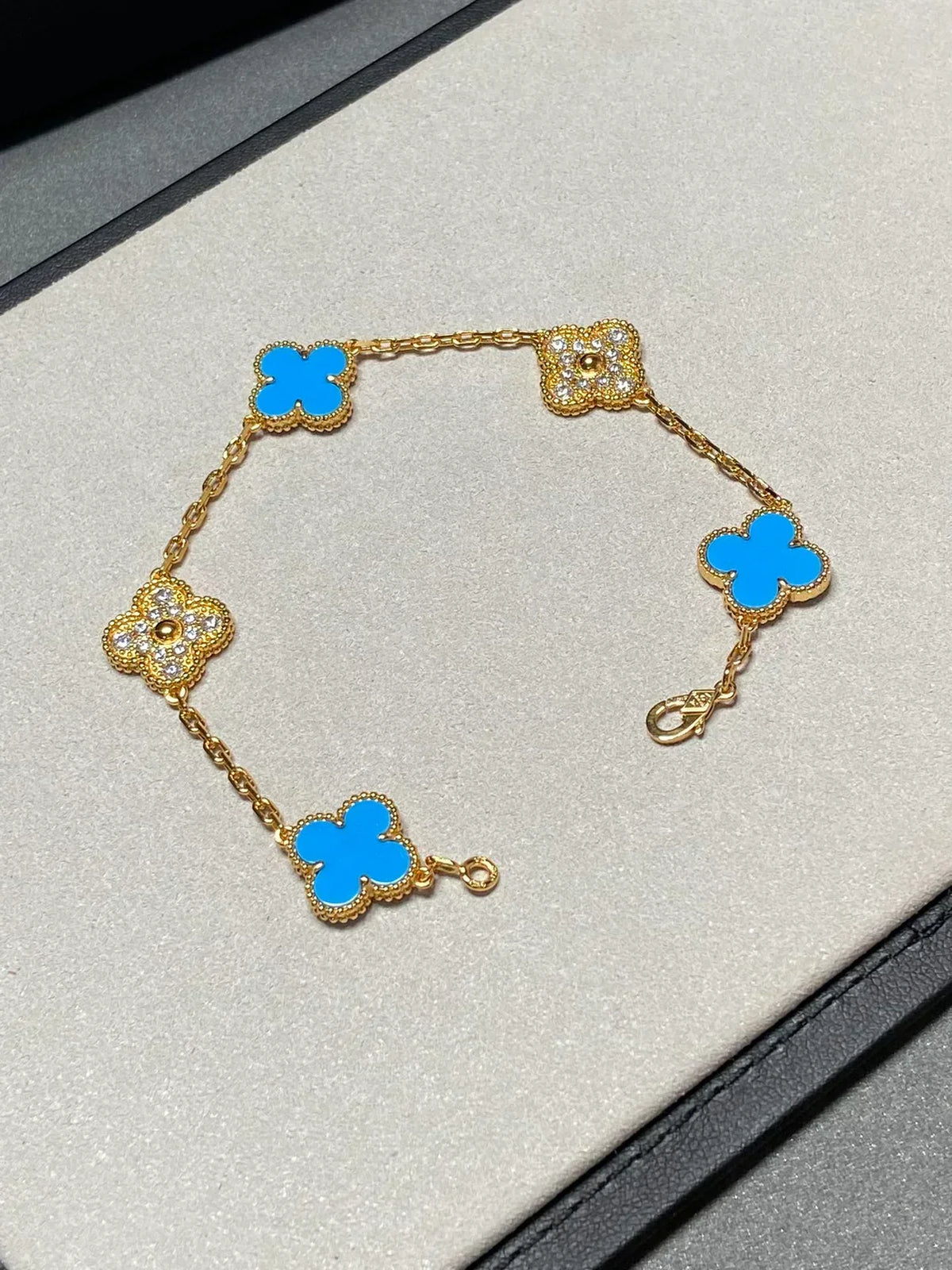 [⭐Veyra] CLOVER 5 MOTIF BLUE AGATE BRACELET COLLECTION