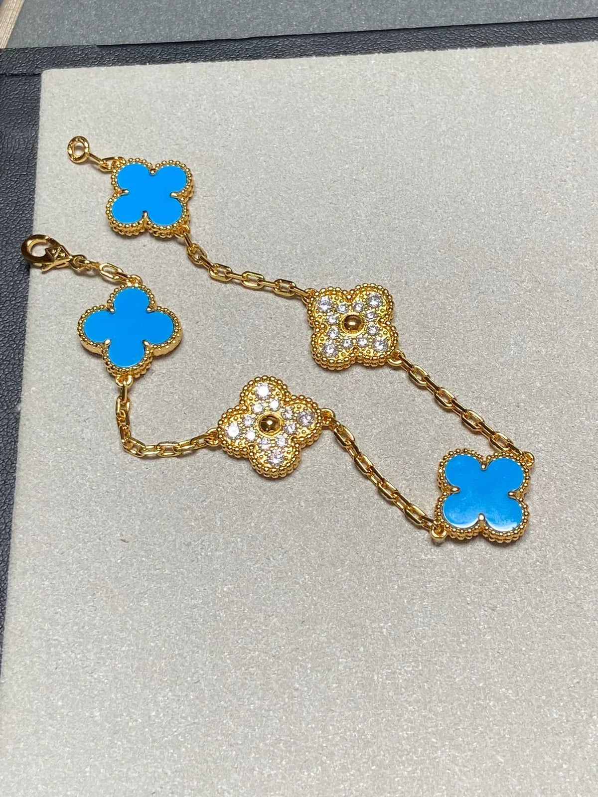 [⭐Veyra] CLOVER 5 MOTIF BLUE AGATE BRACELET COLLECTION
