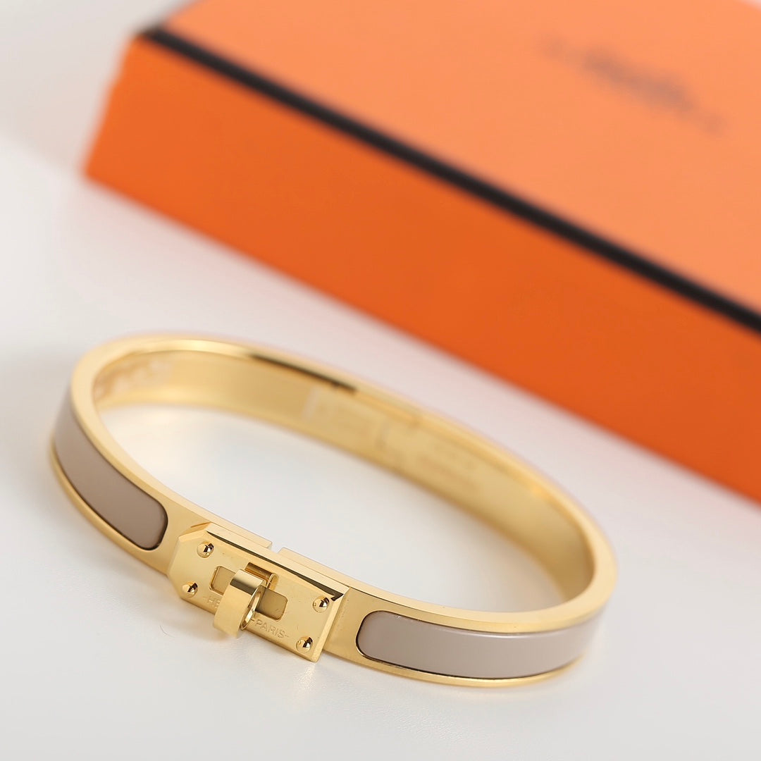 [⭐Veyra]HM KELLY GREY BRACELET