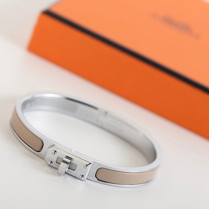 [⭐Veyra]HM KELLY GREY BRACELET