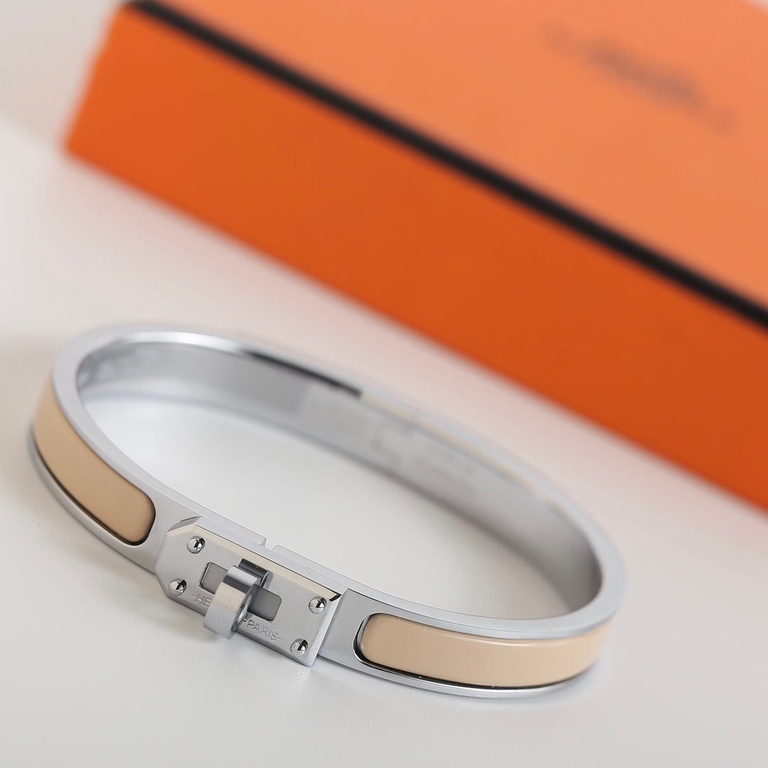 [⭐Veyra]HM KELLY BEIGE BRACELET