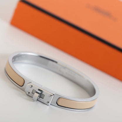 [⭐Veyra]HM KELLY BEIGE BRACELET
