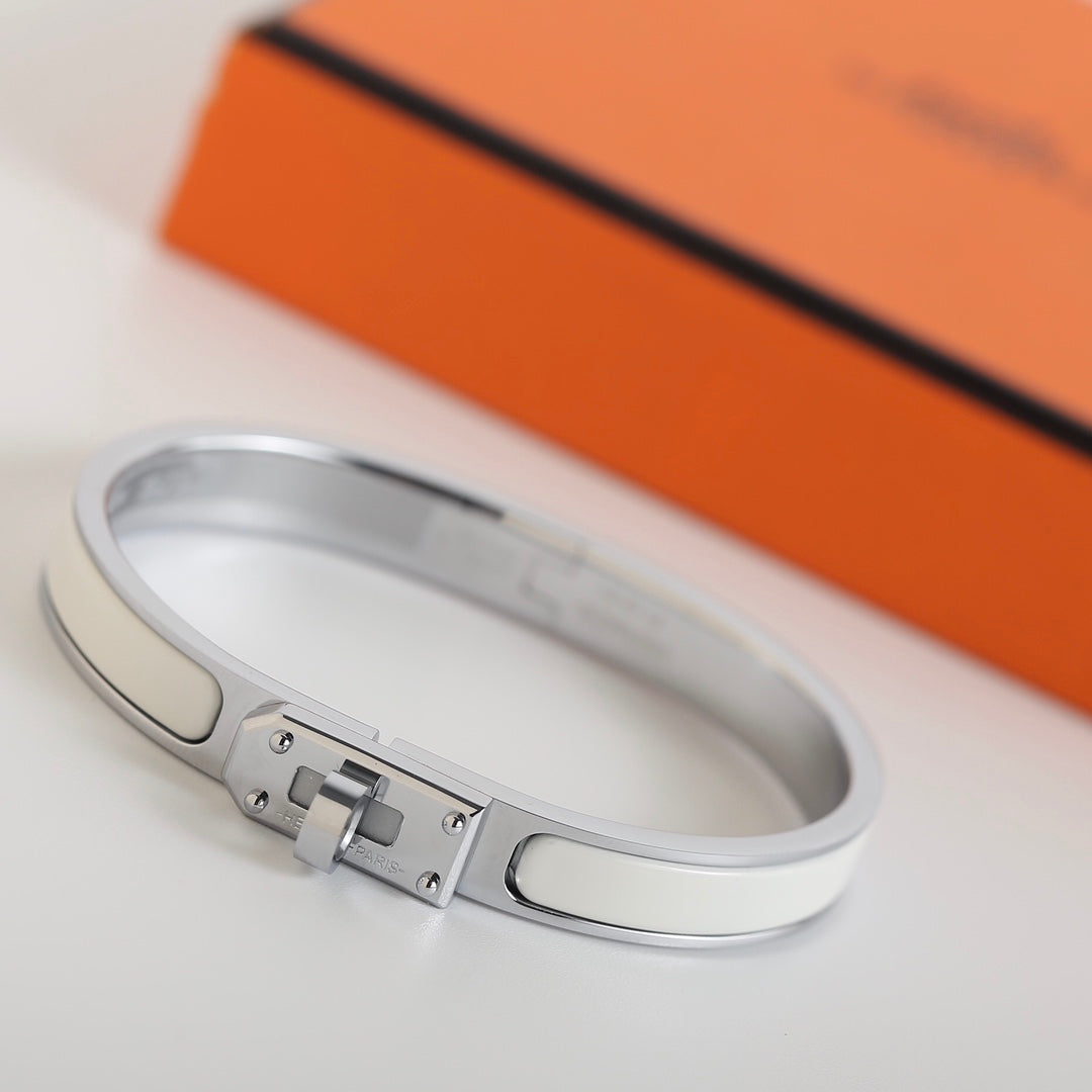 [⭐Veyra]HM KELLY WHITE BRACELET