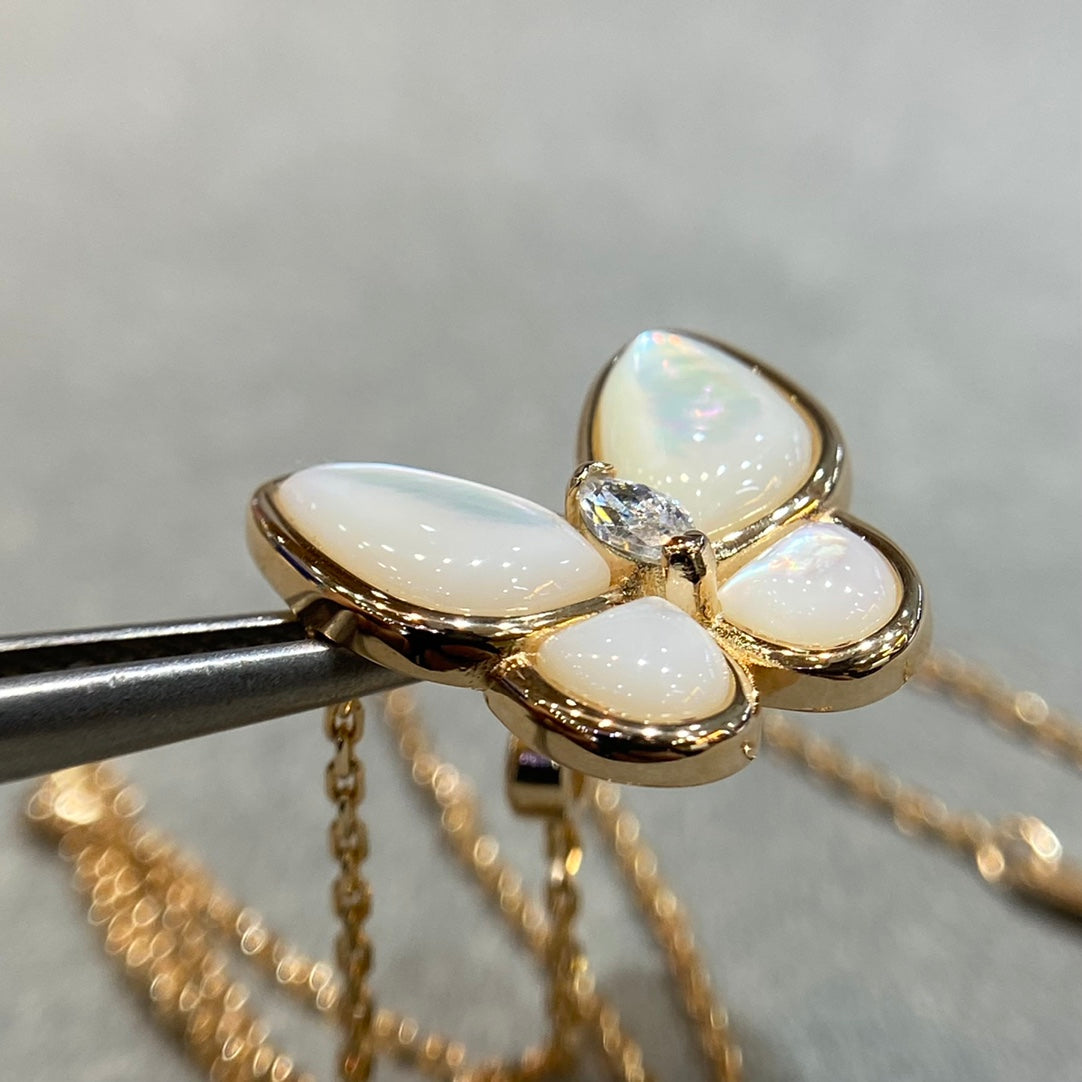[⭐Veyra]BUTTERFLY MOP DIAMOND NECKLACE