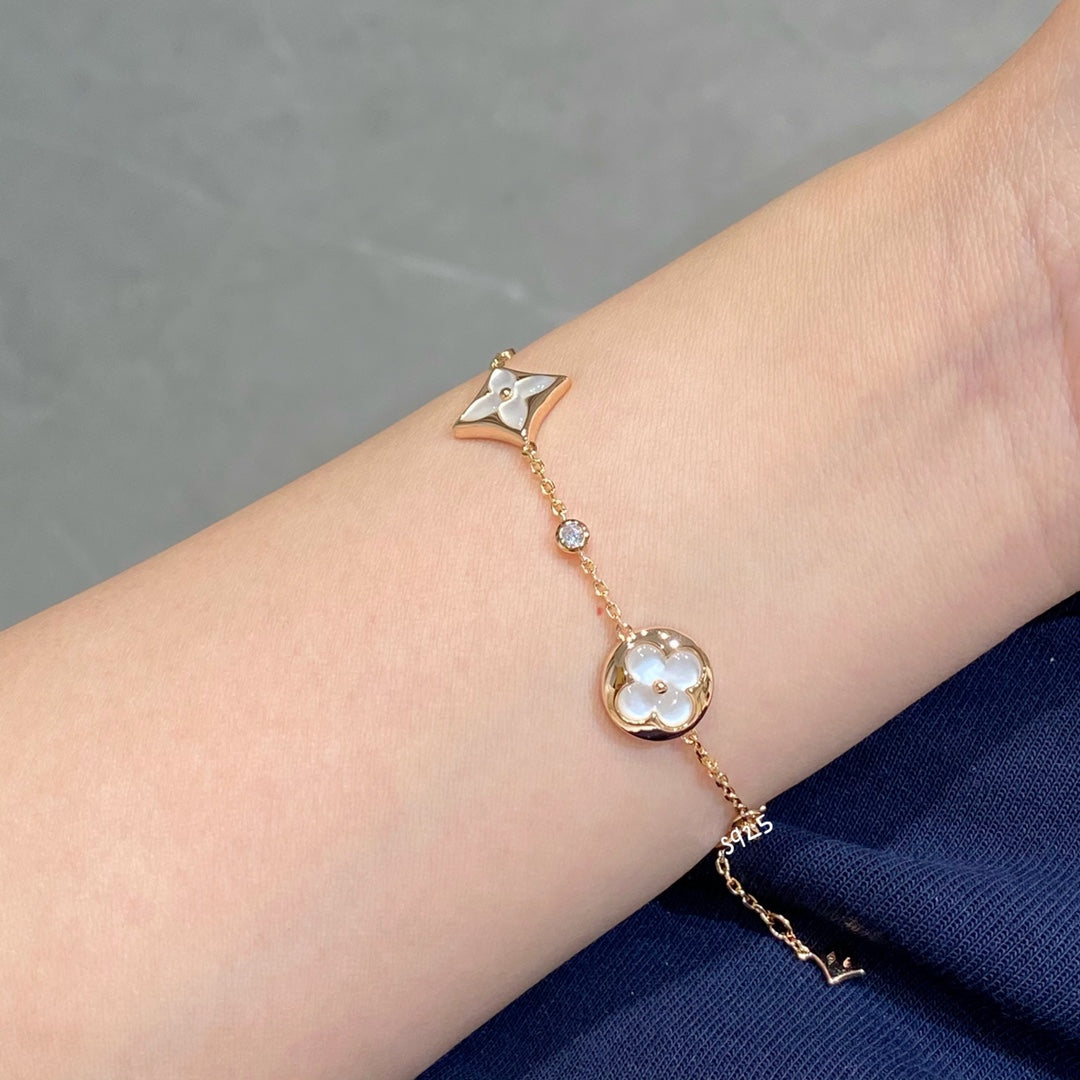 [⭐Veyra]STAR AND SUN 4 MOTIF WHITE MOP PINK GOLD BRACELET