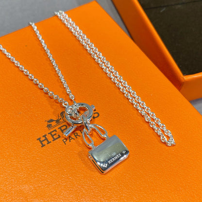 [⭐Veyra]CONSTANCE PEDANT SILVER NECKLACE