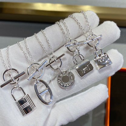 [⭐Veyra]CONSTANCE PEDANT SILVER NECKLACE