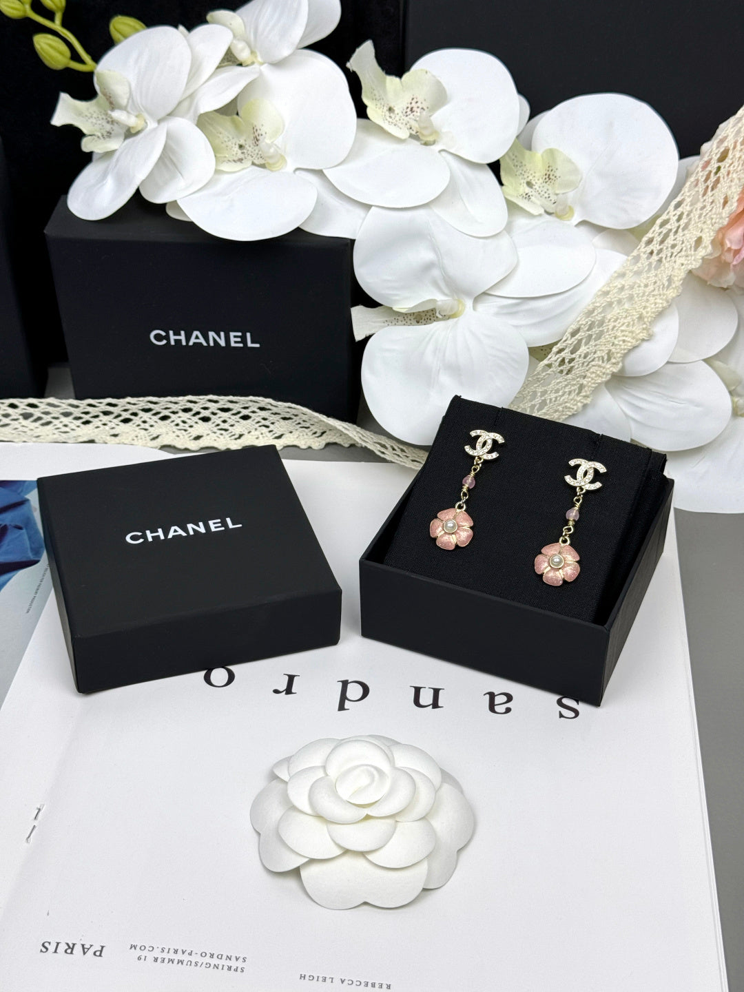 [⭐Veyra]26C Pink Camellia Enamel Pendant with Double C Earrings