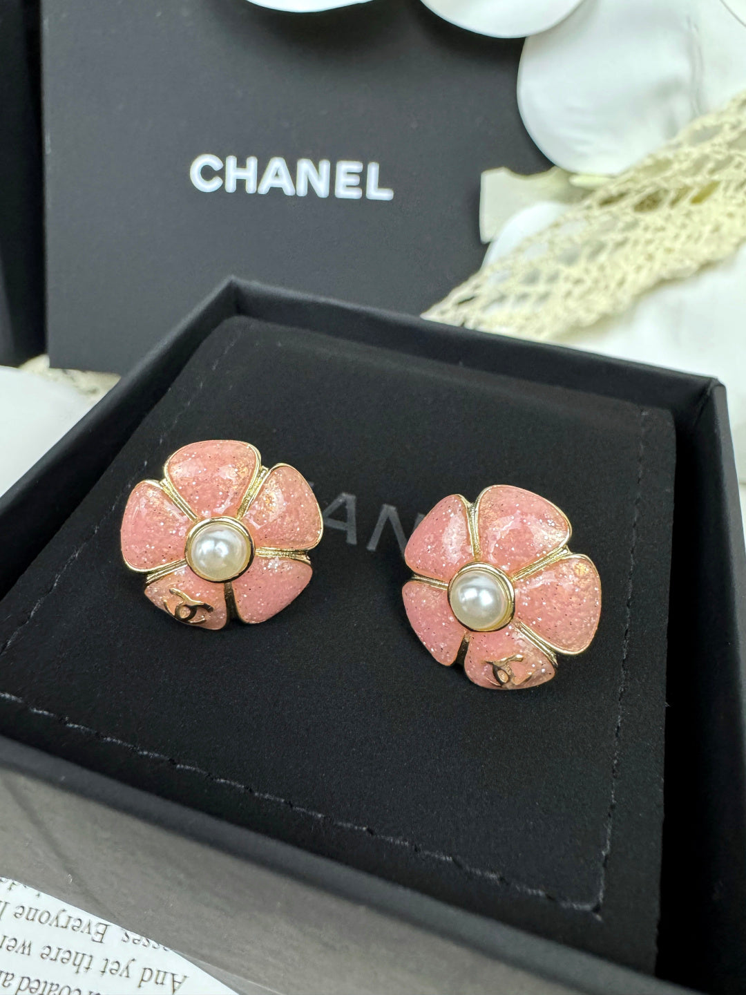 [⭐Veyra]26C Pink Camellia Pearl Enamel Stud Earrings