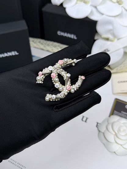 [⭐Veyra]26C Pink-White Enamel Ice Cream Cone Double C Brooch