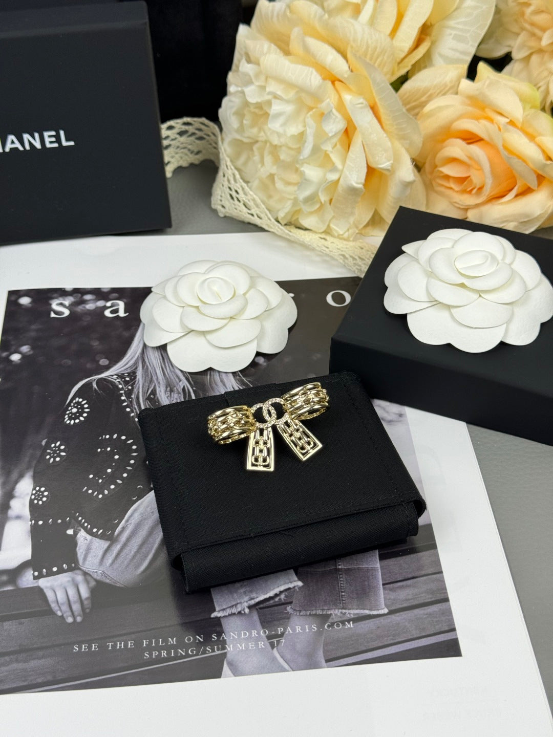 [⭐Veyra]25K Hollow Bow Brooch