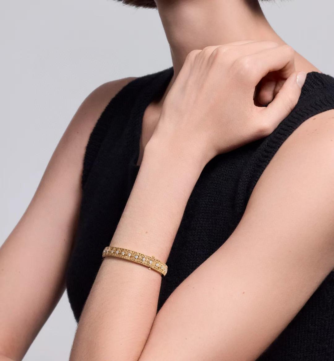 [⭐Veyra]2026 WOVEN-PATTERN BRACELET SET WITH FULL DIAMOND INLAY THREE-COLORS