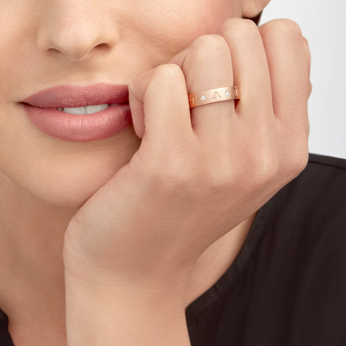 [⭐Veyra]ZERO 1 ESSENTIAL PINK GOLD BAND WITH DIAMONDS RING
