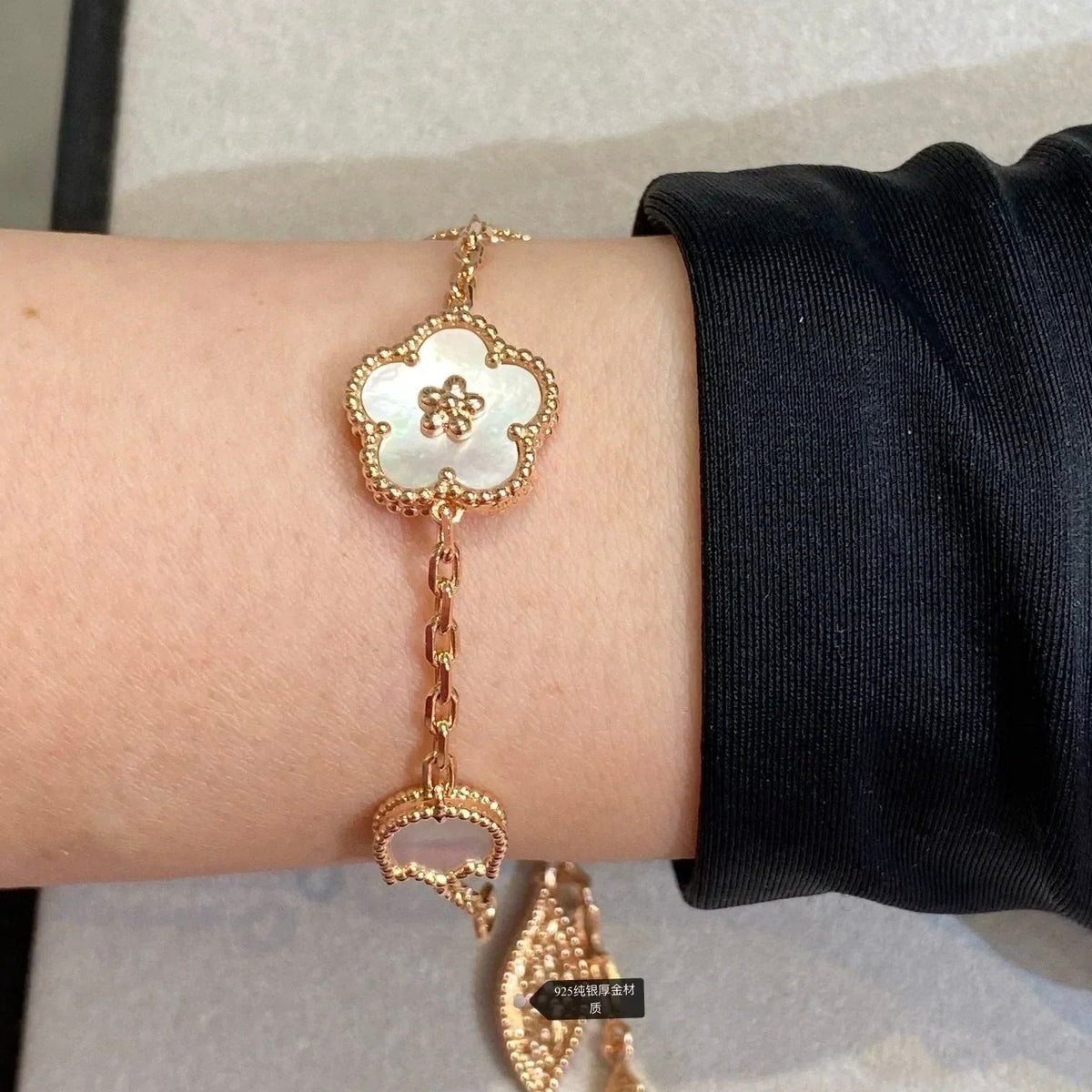 [⭐Veyra]LUCKY SPRING 5 MOTIF BRACELET