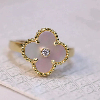 [⭐Veyra]CLOVER PINK MOP RING GOLD DIAMOND