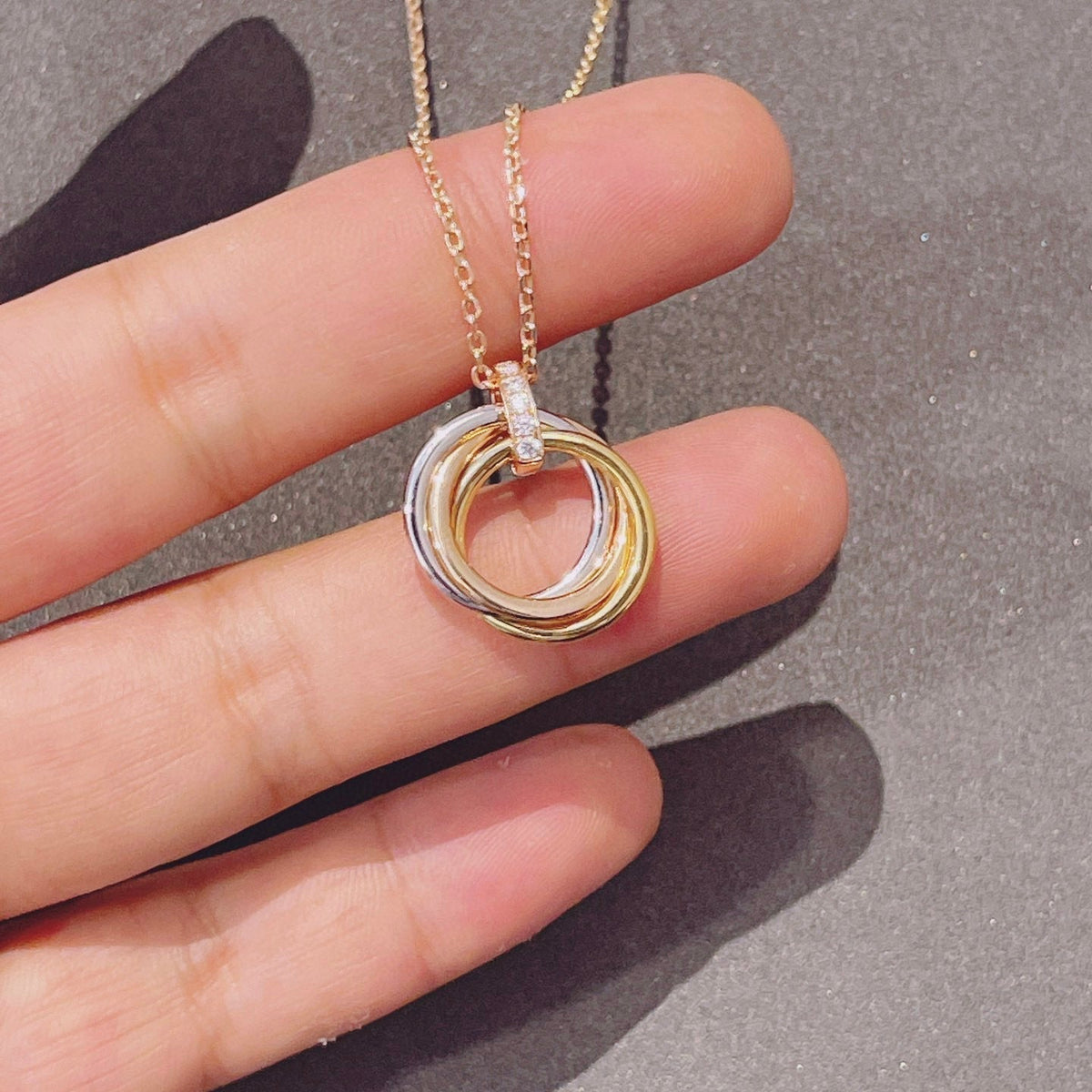 [⭐Veyra]TRINITY NECKLACE GOLD  DIAMONDS