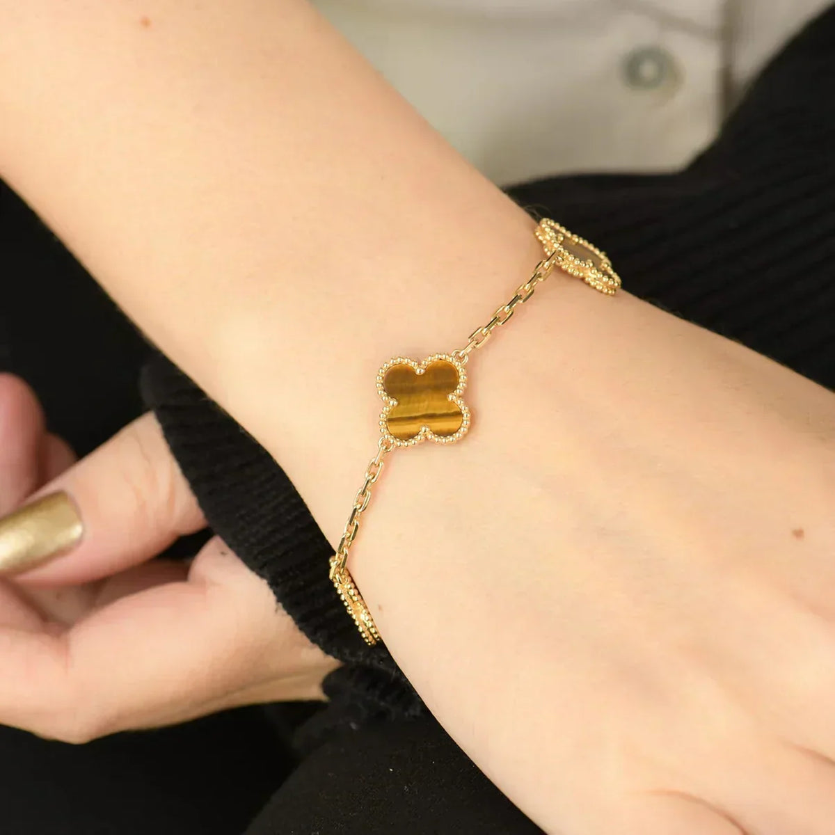 [⭐Veyra] CLOVER 5 MOTIFS TIGER EYE BRACELET COLLECTION
