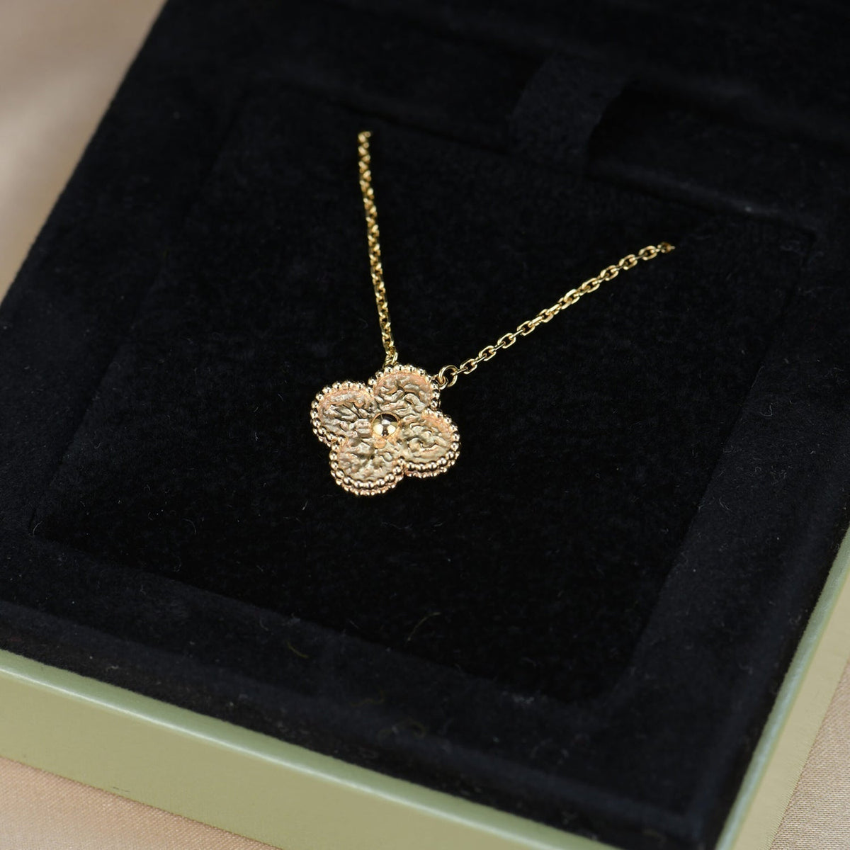 [⭐Veyra]CLOVER 15MM  BRONZING NECKLACE