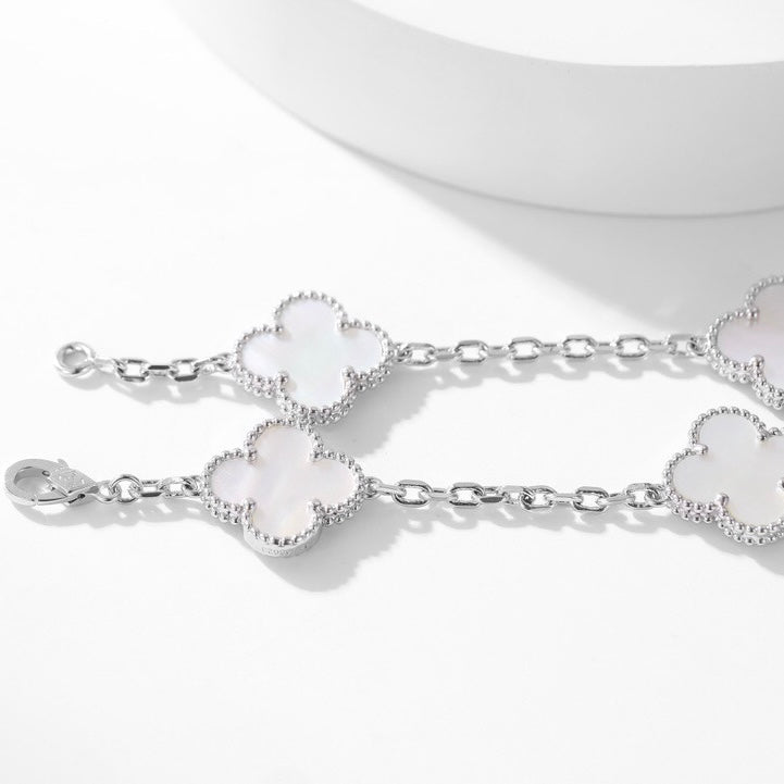 [⭐Veyra]CLOVER 10 MOTIFS WHITE MOTHER OF PEARL NECKLACE