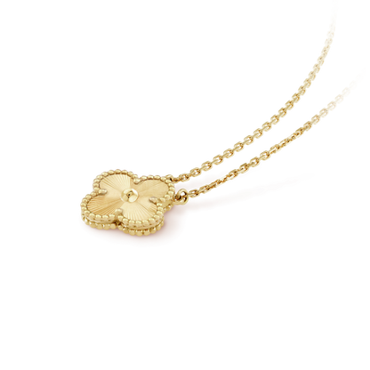 [⭐Veyra]CLOVER 15MM LASER NECKLACE
