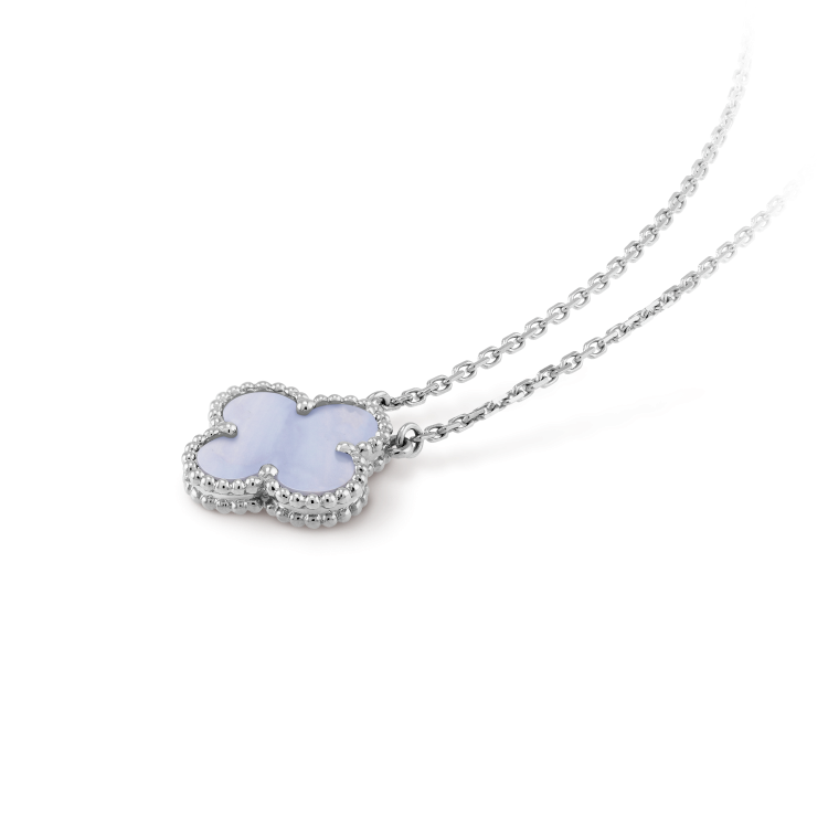 [⭐Veyra]CLOVER 15MM BLUE CHALCEDONY NECKLACE SILVER