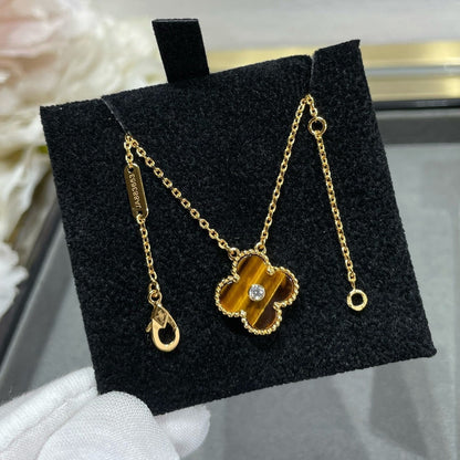 [⭐Veyra]CLOVER 15MM DIAMOND AND YELLOW TIGER'S EYE AGATE necklace