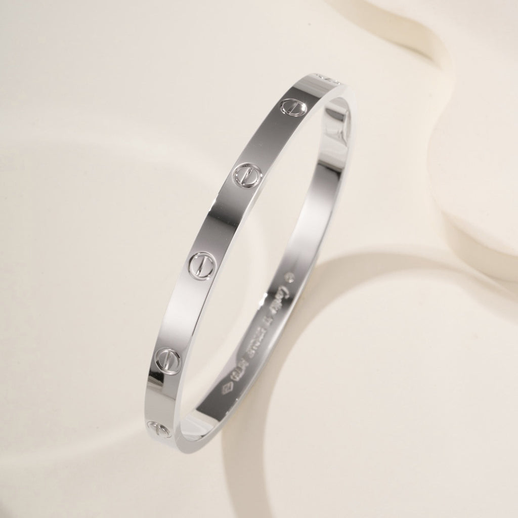 [⭐Veyra]LOVE BRACELET 4.8MM