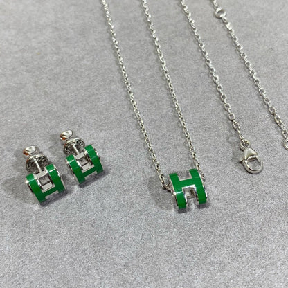[⭐Veyra]POP H GREEN NECKLACE SILVER AND GOLD