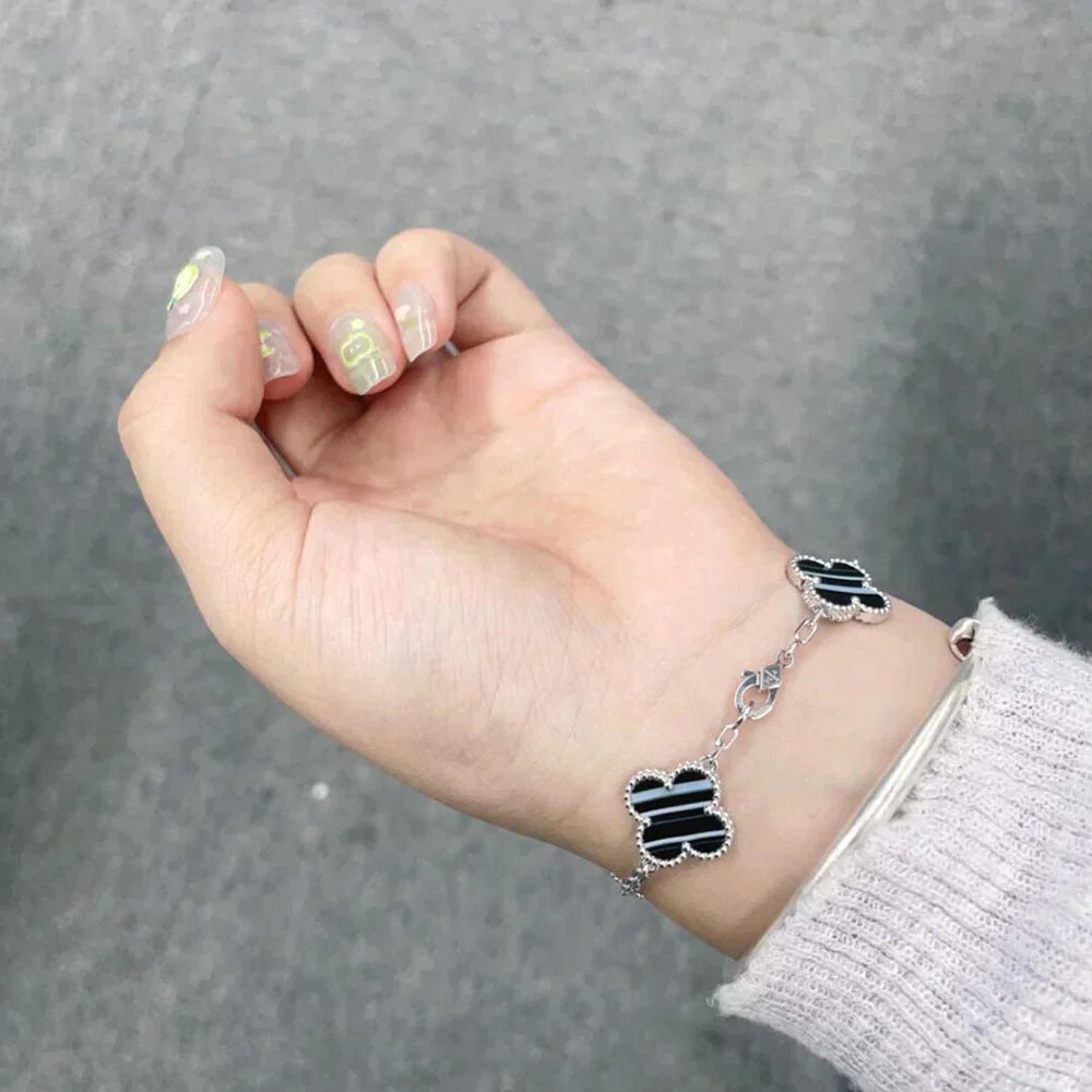 [⭐Veyra] CLOVER 5 MOTIF PULSAR STONE BRACELET COLLECTION