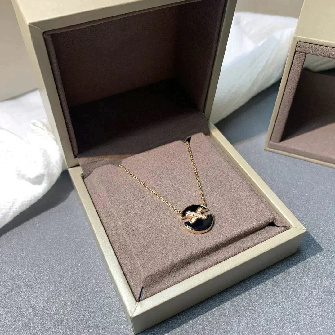 [⭐Veyra]JEUX DE ROSE GOLD DIAMOND NECKLACE